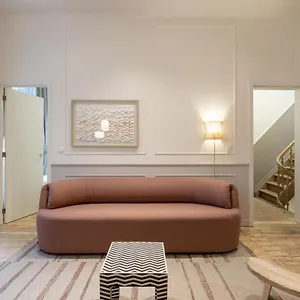 https://le-leopold.brusselshotelsbook.com