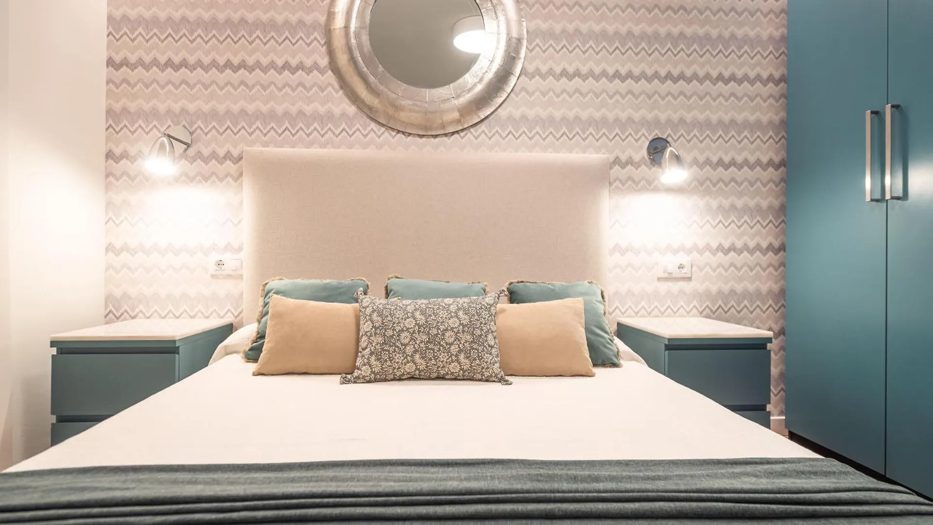 Alise Apartments Tetuan, By Homing U Σεβίλλη
