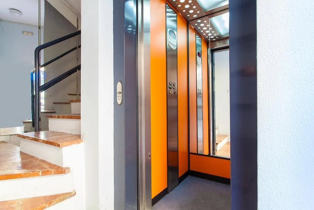 Alise Apartments Tetuan, By Homing U Σεβίλλη